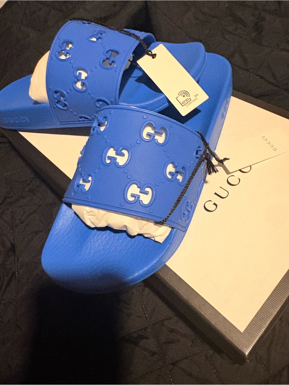 AUTHENTIC Gucci pool slides